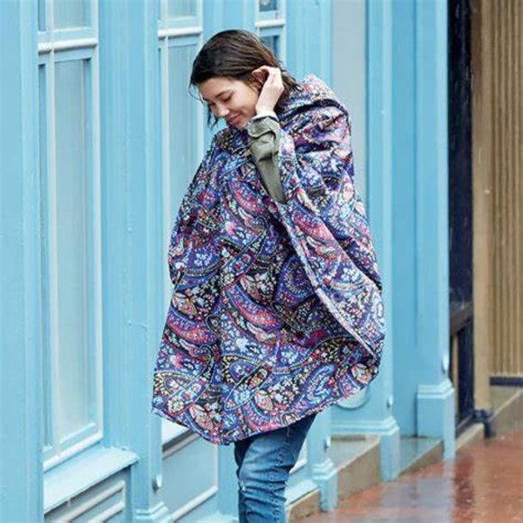 VERA BRADLEY Poncho - Rare Find, no longer in production - Picture 1 of 2